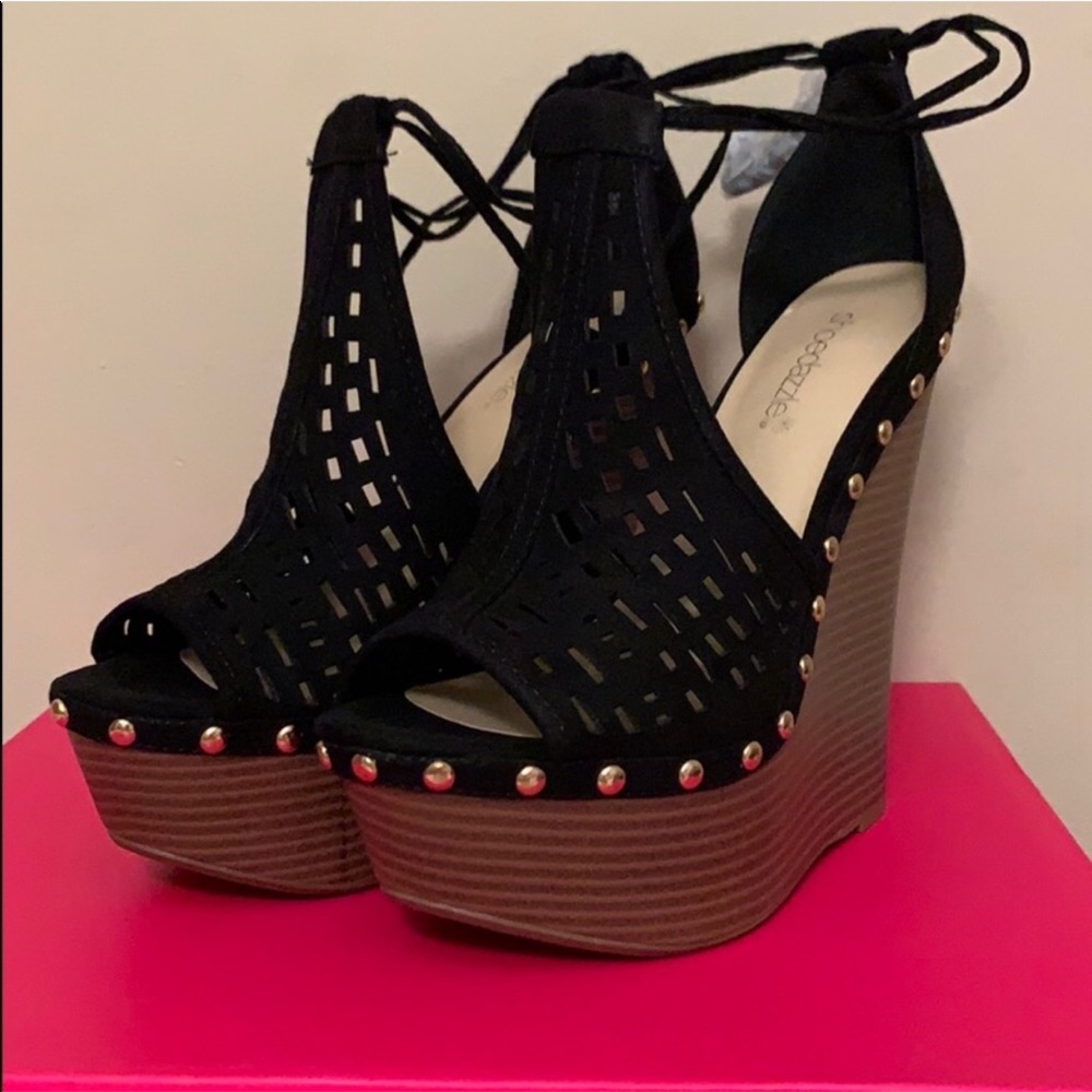 Shoedazzle Yves Laser Cut Wedges - Picture 5 of 6